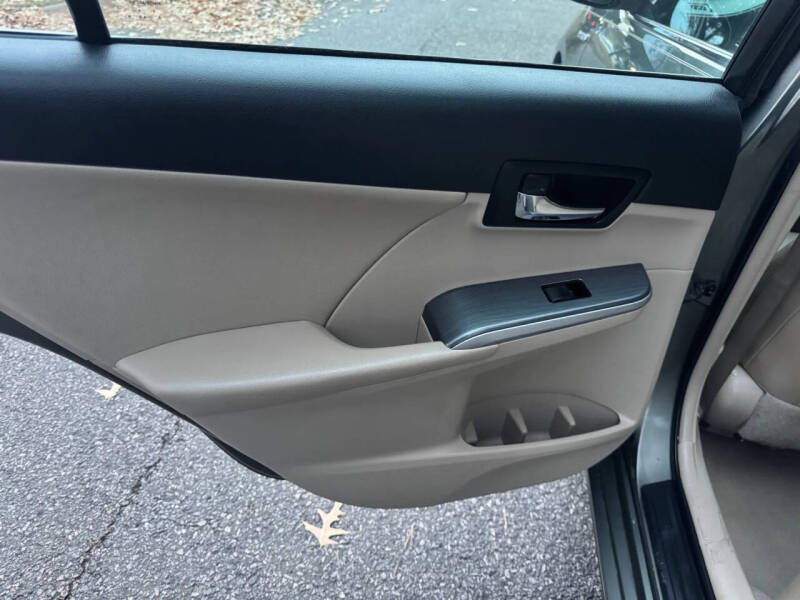 2012 Toyota Camry Hybrid