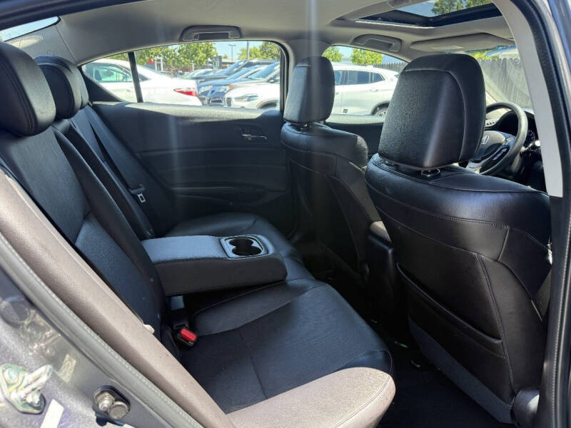 2014 Acura ILX 2.0L w/Tech