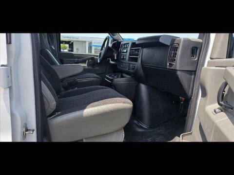 2023 GMC Savana 2500