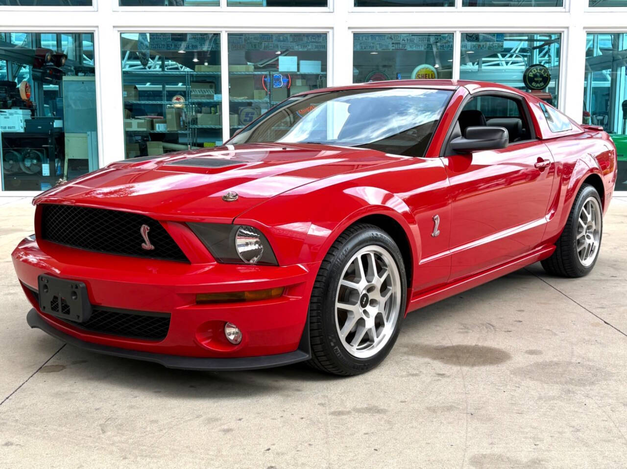 2006 Ford Mustang 24