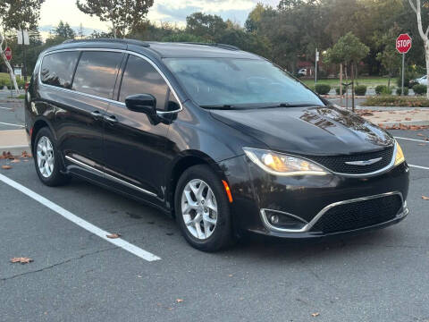 2017 Chrysler Pacifica