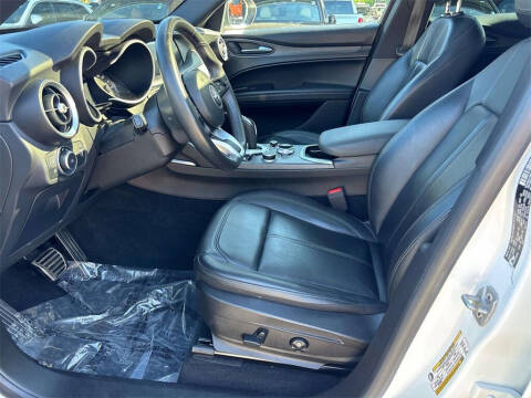 2022 Alfa Romeo Stelvio Ti