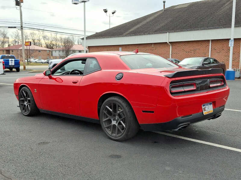 2016 Dodge Challenger R/T Scat Pack
