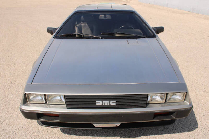 1981 DeLorean DMC-12