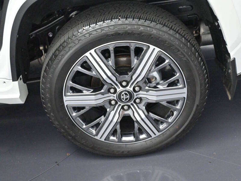 2025 Toyota Sequoia Capstone