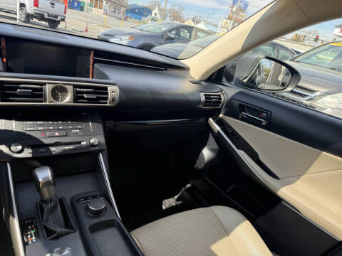 2015 Lexus IS 250