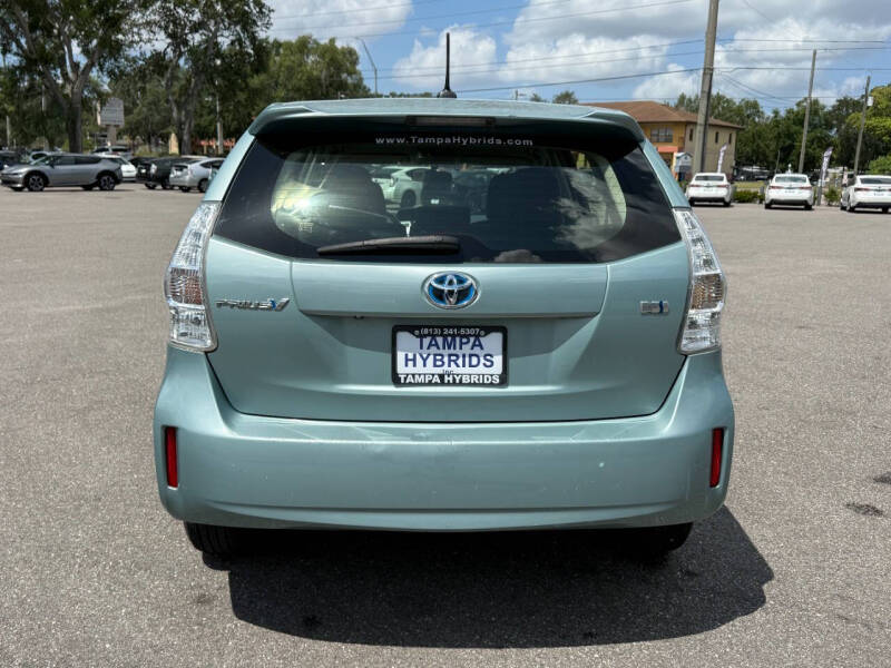 2013 Toyota Prius v Three