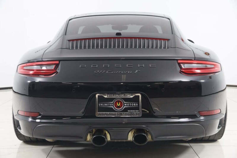 2019 Porsche 911 Carrera