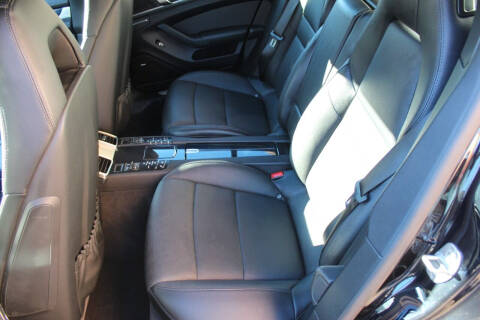 2015 Porsche Panamera 4