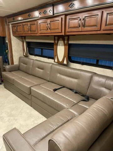2014 Freightliner XCM Chassis