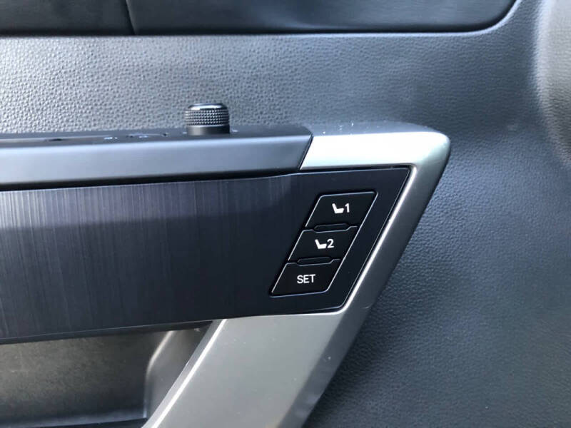 2024 Toyota Sequoia Platinum