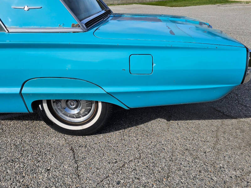 1964 Ford Thunderbird