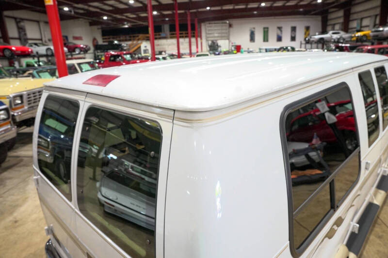 2002 Ford E-Series E-150