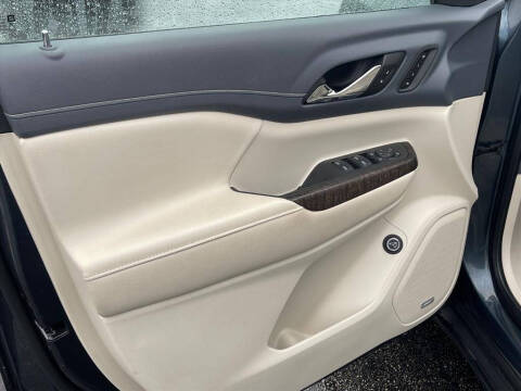 2020 GMC Acadia Denali