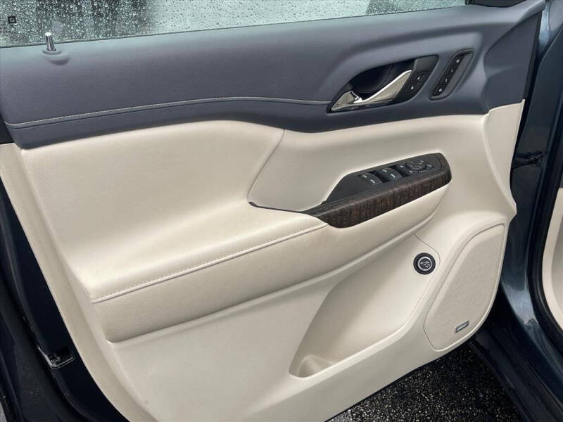 2020 GMC Acadia Denali