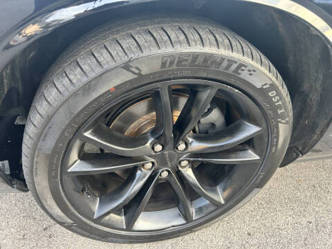 2016 Dodge Challenger SXT Plus