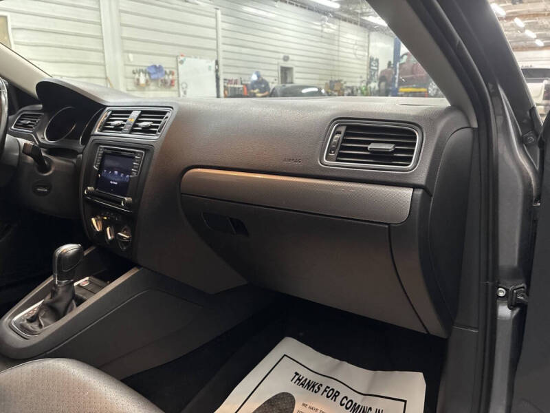 2017 Volkswagen Jetta 1.4T SE