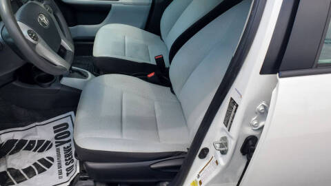 2012 Toyota Prius c Two