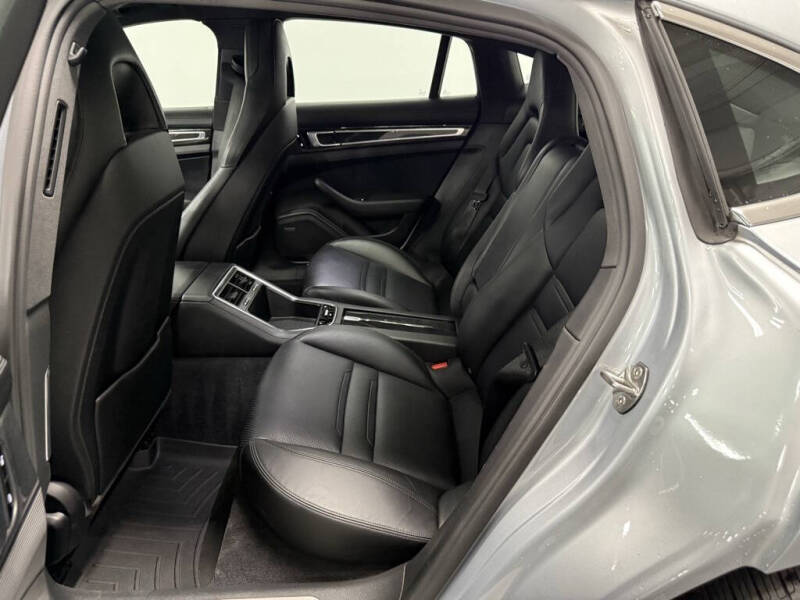 2017 Porsche Panamera 4S