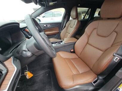 2023 Volvo V60 Cross Country B5 Plus