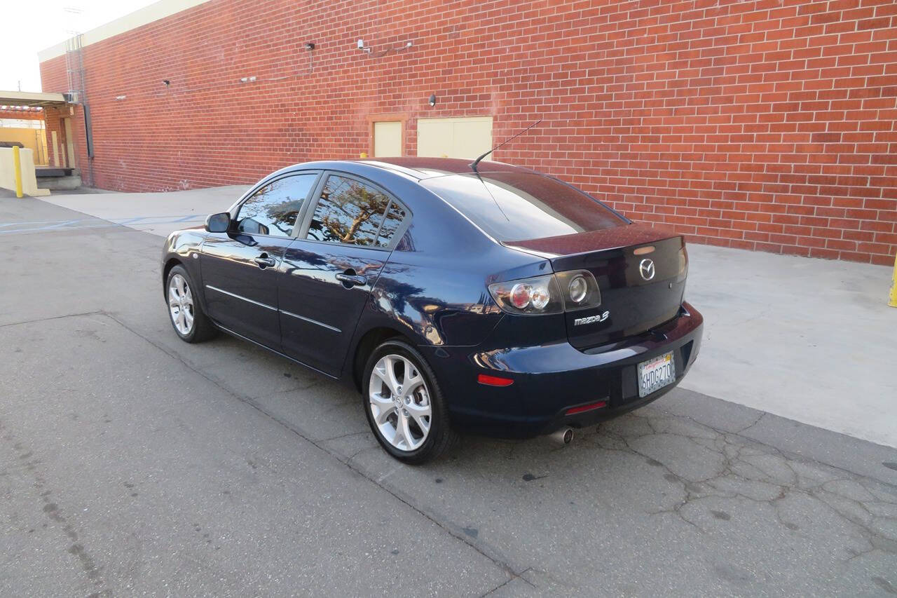 2009 Mazda Mazda3 for sale at The Car Vendor LLC in Bellflower, CA