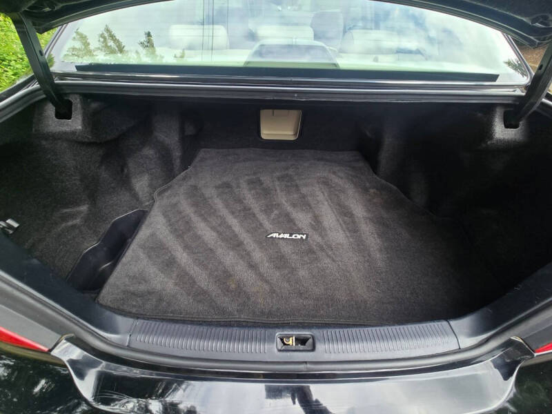 2000 Toyota Avalon XLS