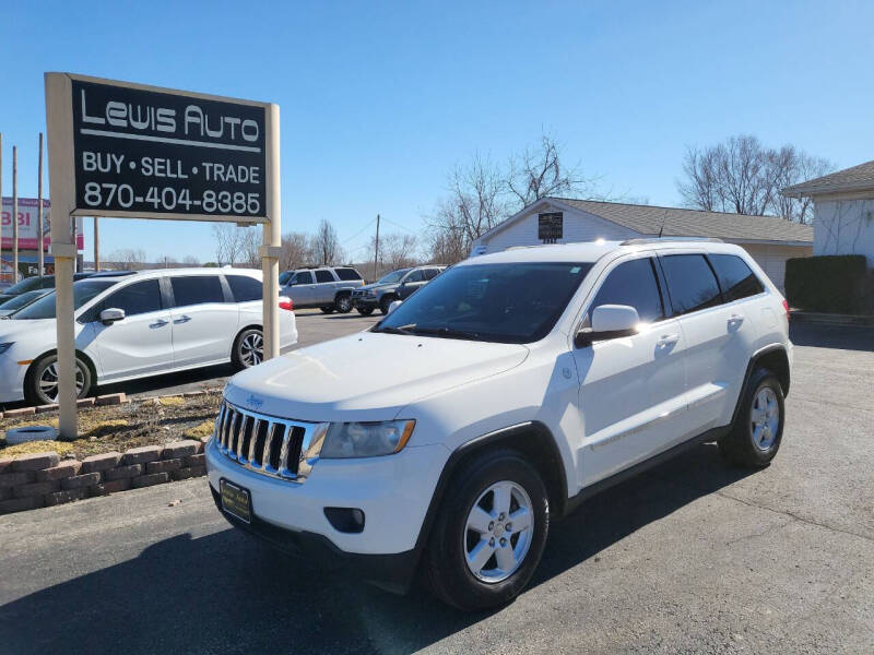 2011 Jeep Grand Cherokee for sale at Lewis Auto in Mountain Home AR