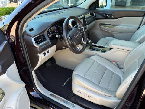 2017 GMC Acadia Denali