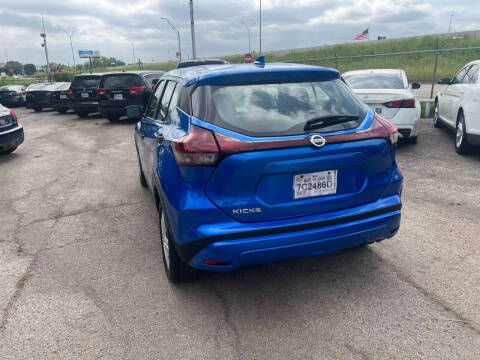 2021 Nissan Kicks S