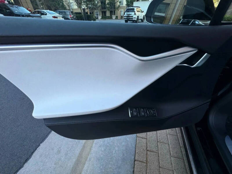 2017 Tesla Model S 75