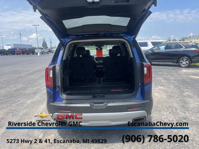 2023 GMC Acadia SLT