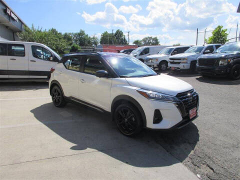 2023 Nissan Kicks SR