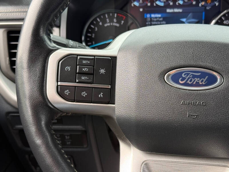 2022 Ford Expedition XLT