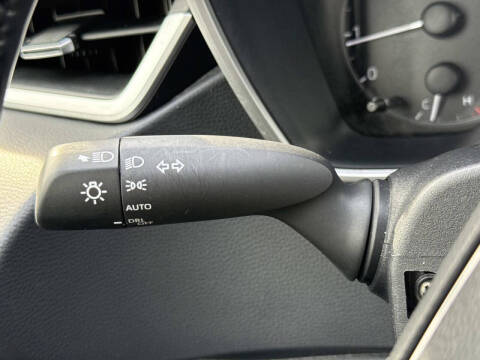 2024 Toyota Corolla Hatchback SE