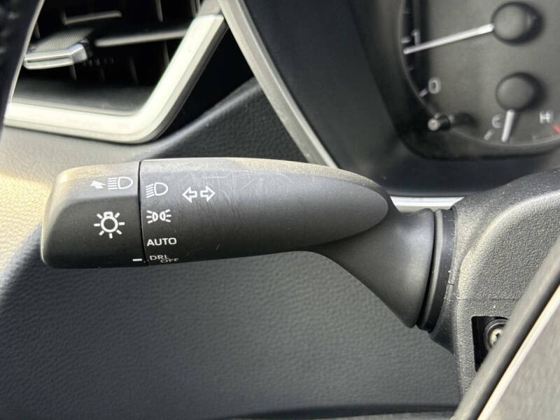 2024 Toyota Corolla Hatchback SE