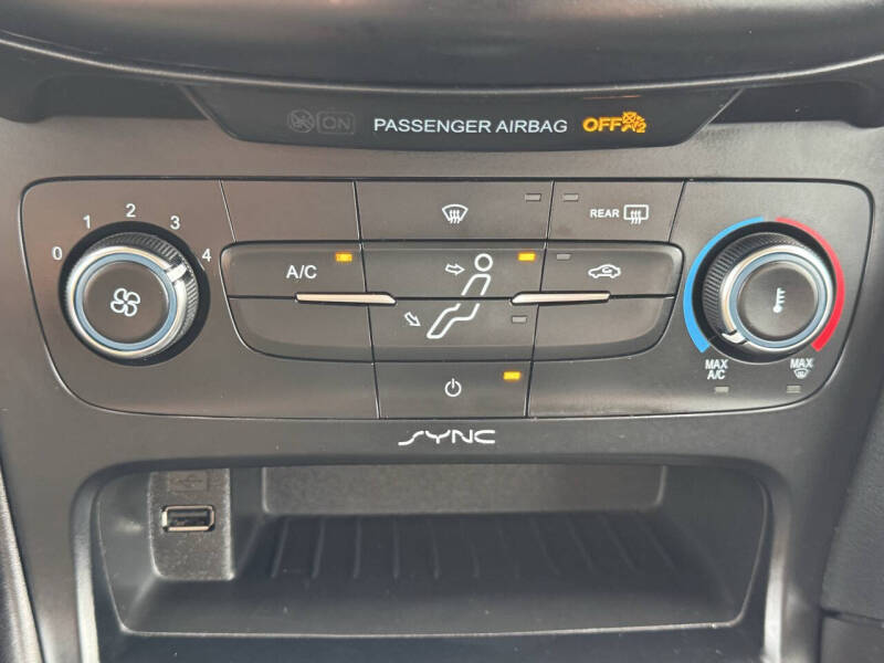 2017 Ford Focus SE