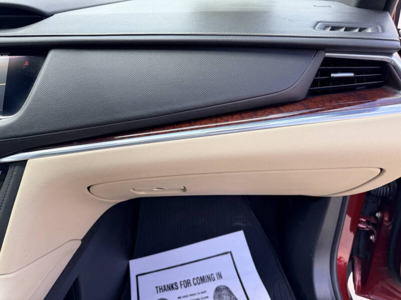 2018 Cadillac XT5 Luxury
