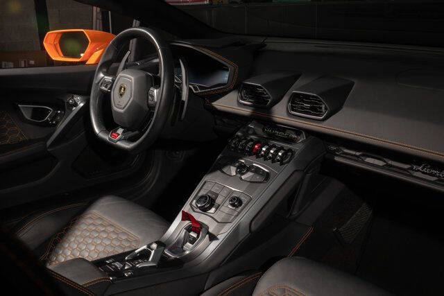 2019 Lamborghini Huracan LP 580-2 Spyder