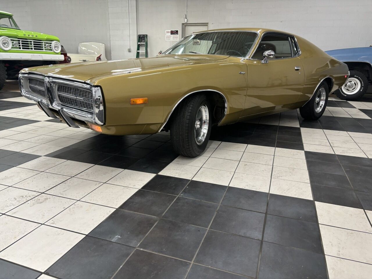 1972 Dodge Charger 9