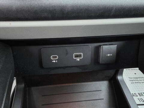 2023 Land Rover Defender 110 X-Dynamic SE