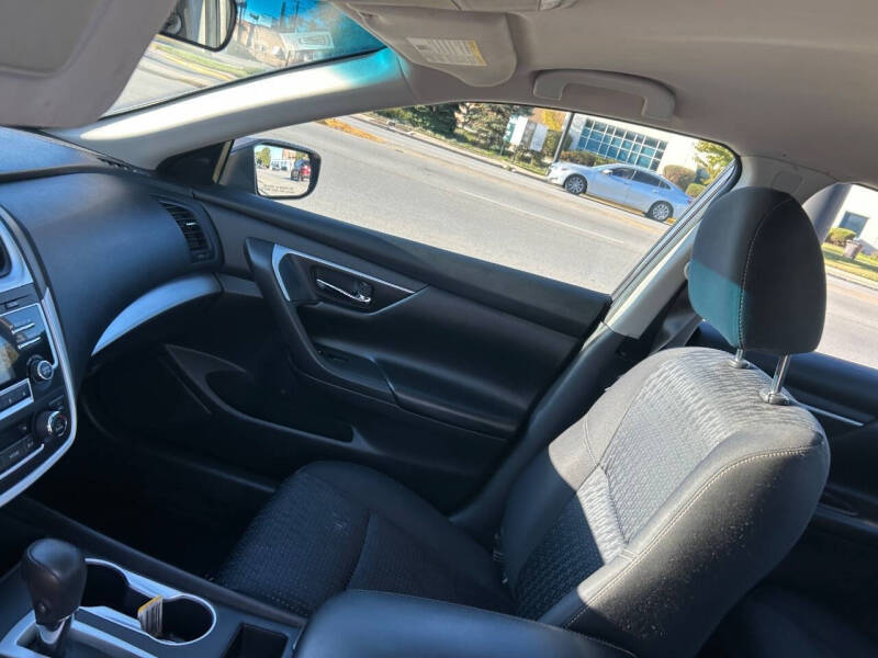 2017 Nissan Altima 2.5 SR