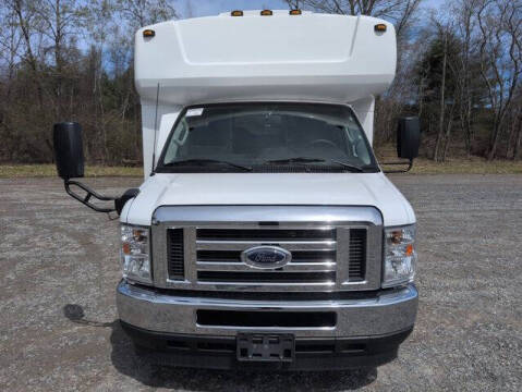 2025 Ford E-Series