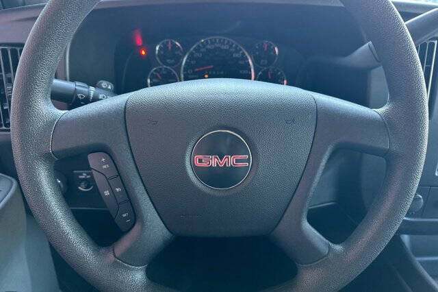 2023 GMC Savana 2500