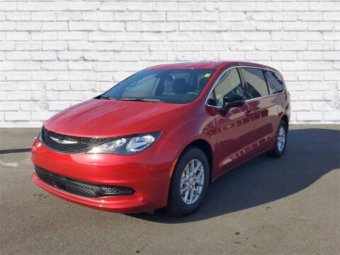 2025 Chrysler Voyager LX