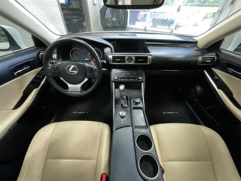 2015 Lexus IS 250
