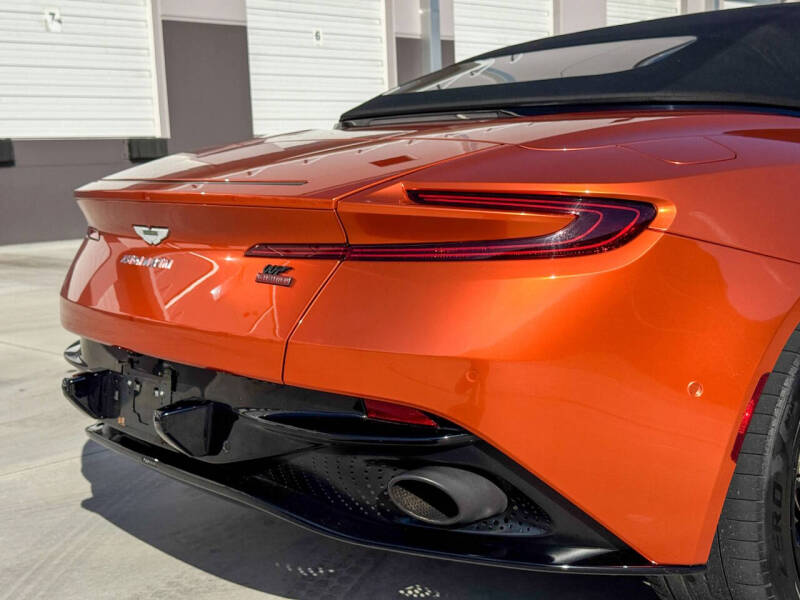 2019 Aston Martin DB11 Volante