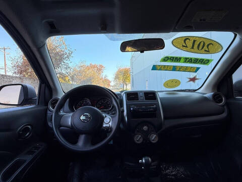 2012 Nissan Versa 1.6 SV