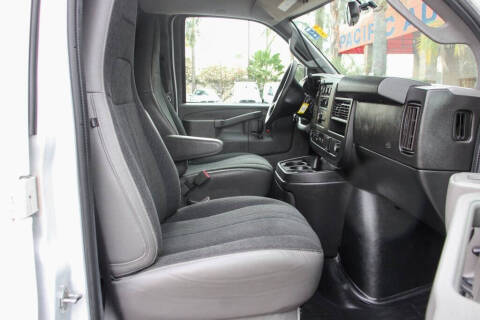 2020 GMC Savana 2500