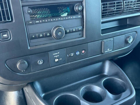 2023 Chevrolet Express 2500