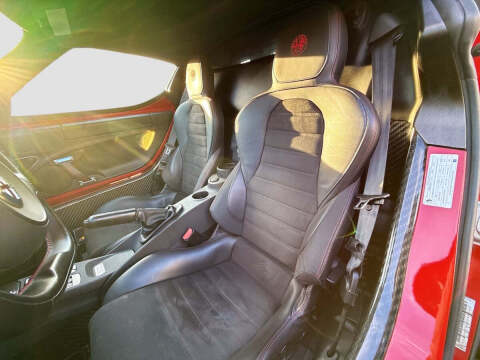 2015 Alfa Romeo 4C Launch Edition